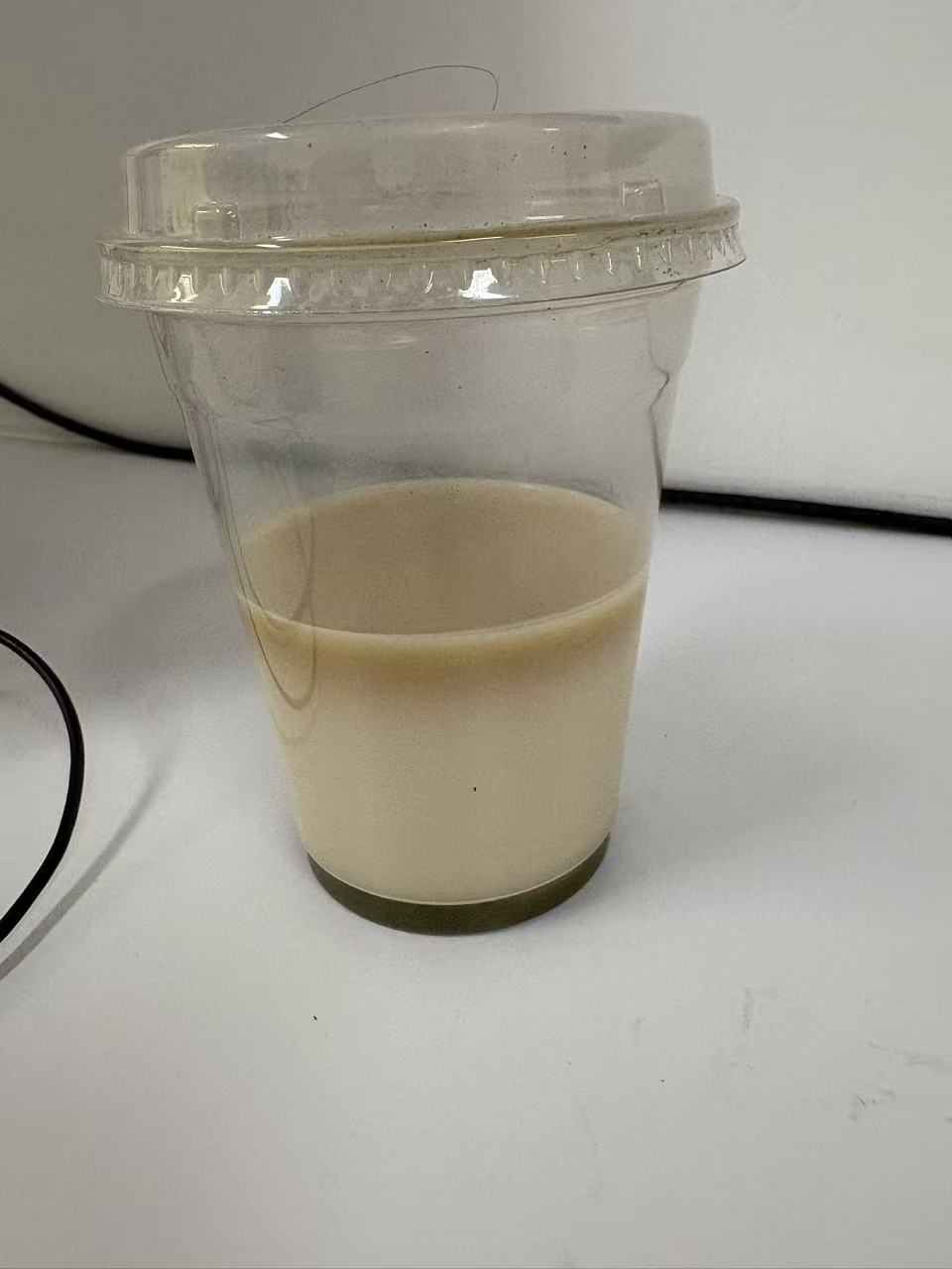 Milk tea cup, closer view of the three separated layers